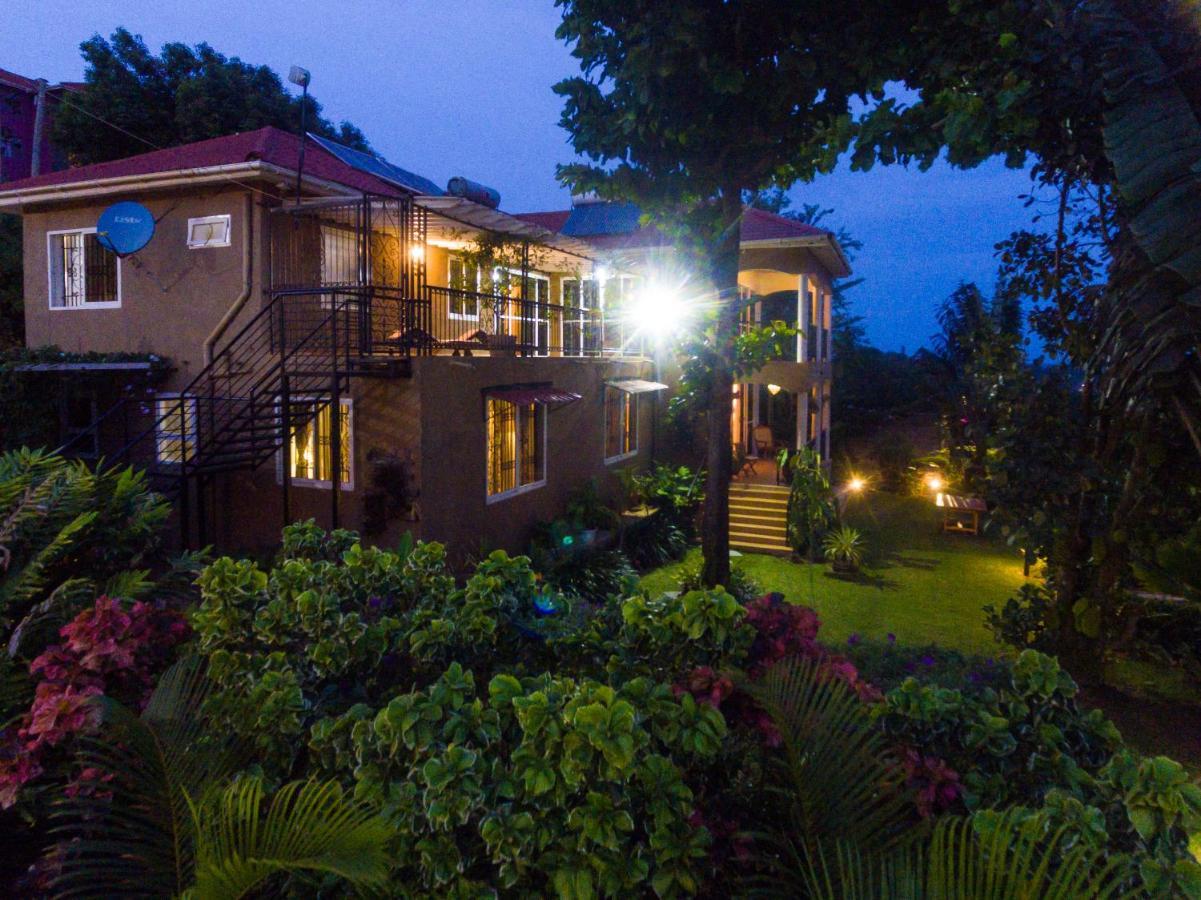 Bed and Breakfast Ewange - A Casa Mia Кампала Экстерьер фото
