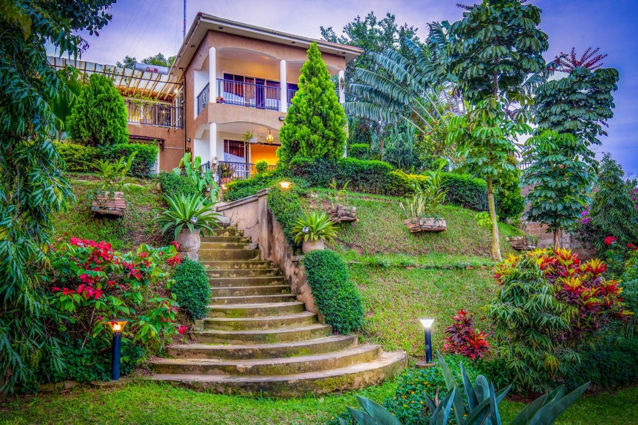 Bed and Breakfast Ewange - A Casa Mia Кампала Экстерьер фото